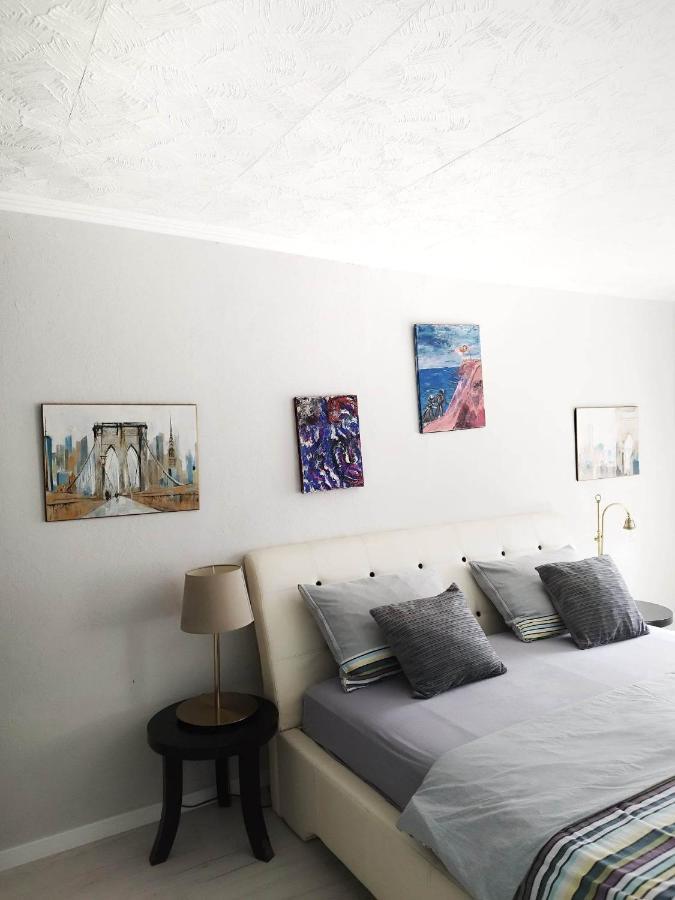 Apartment With Garden Hanja モスタル エクステリア 写真