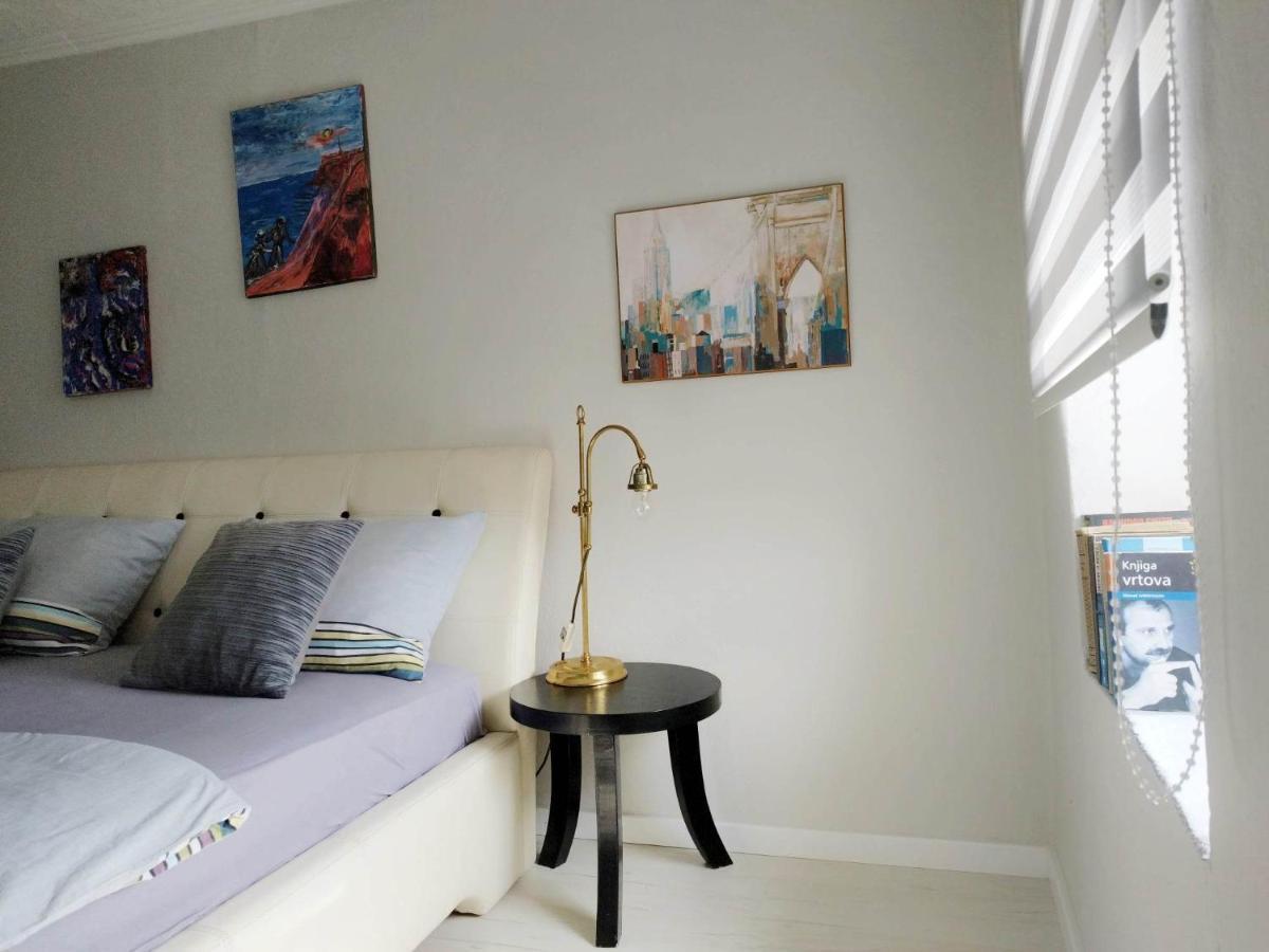 Apartment With Garden Hanja モスタル エクステリア 写真